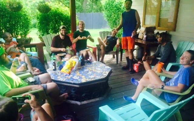 HI-Harpers Ferry Hostel & Campground