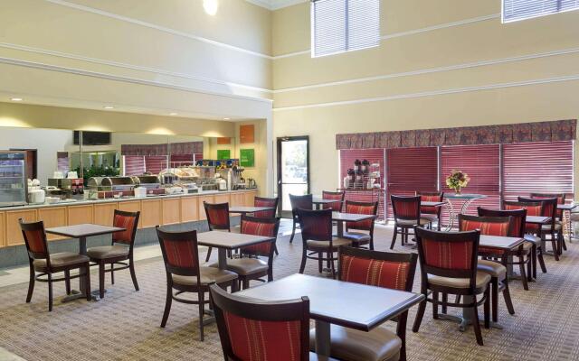 Comfort Suites La Porte