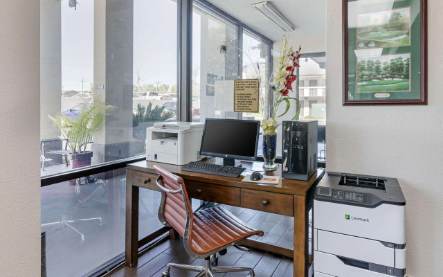 Econo Lodge Augusta, Downtown