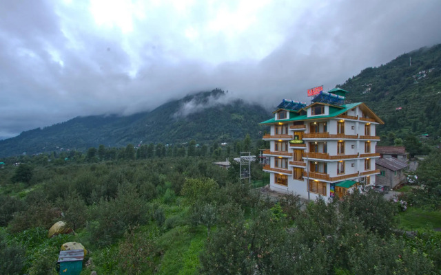 Hotel Monarch Residency