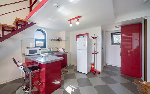 Tongyeong Honey Spa Pension