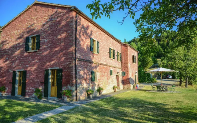Sprawling Villa With Breathtaking Views In Emilia-Romagna