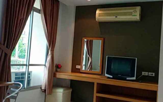 Sena House Paholyothin 30