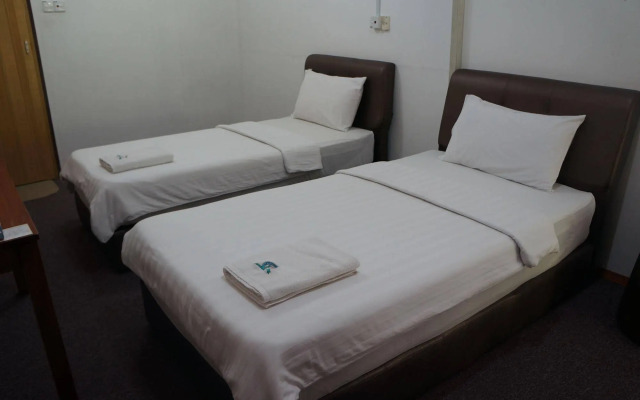 OYO 90037 The 7 Lodge Tambunan