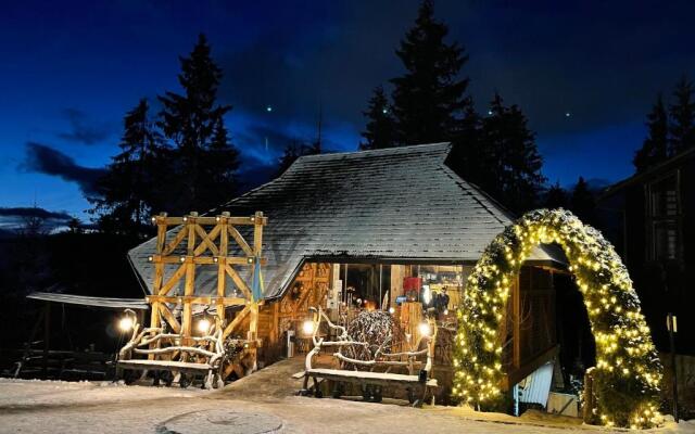 Stara Pravda Hotel - History