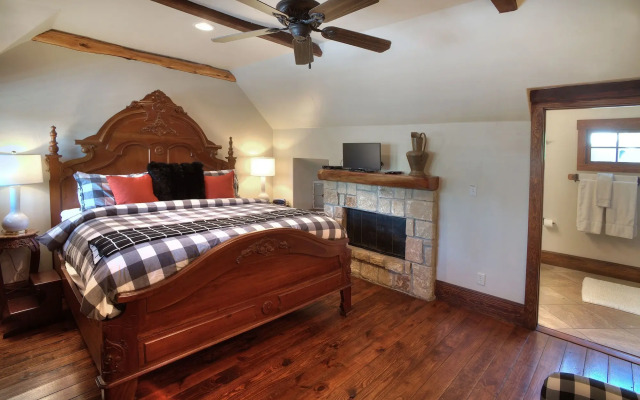 The Winchester Lodge