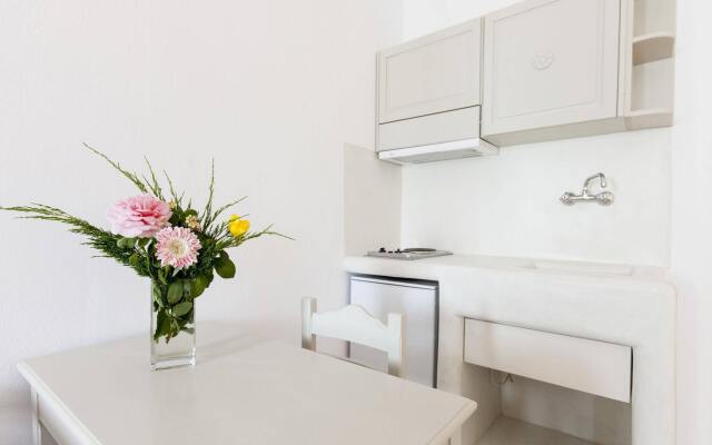 Athina Studios & Suites