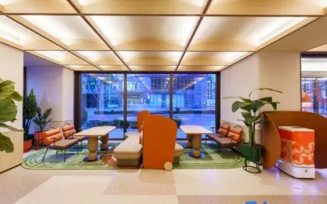 Orange Hotel (Dalian Harbor Plaza Store)