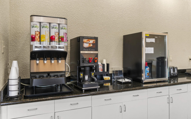 Americas Best Value Inn & Suites Livingston