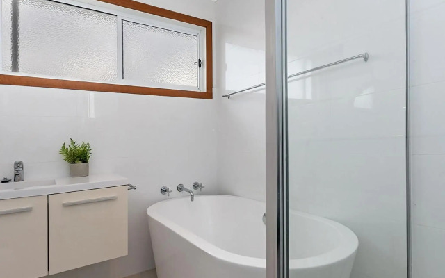 Rocky Point - pet friendly accommodation for multiple families