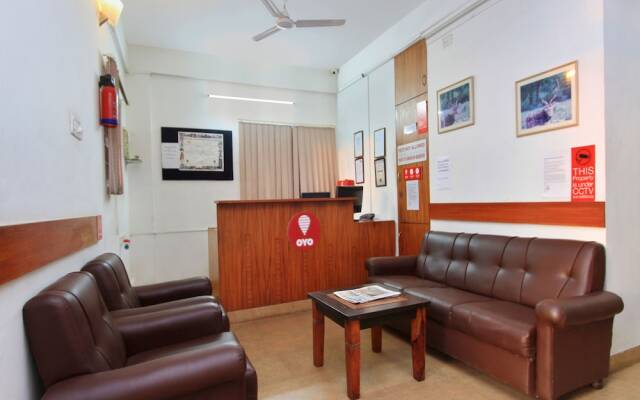 OYO 1356 Hotel Gokulam Compact