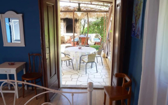 Mare- Close to the sea - H