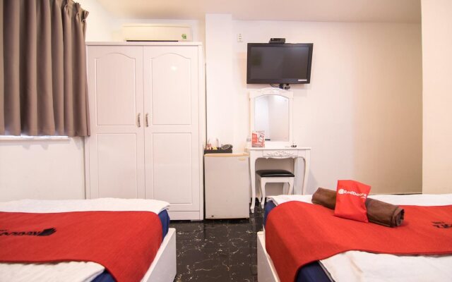 The Phoenix 74 Hotel