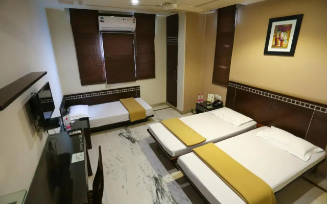 Smyle Inn - 3 minutes walk From New Delhi Railway Station