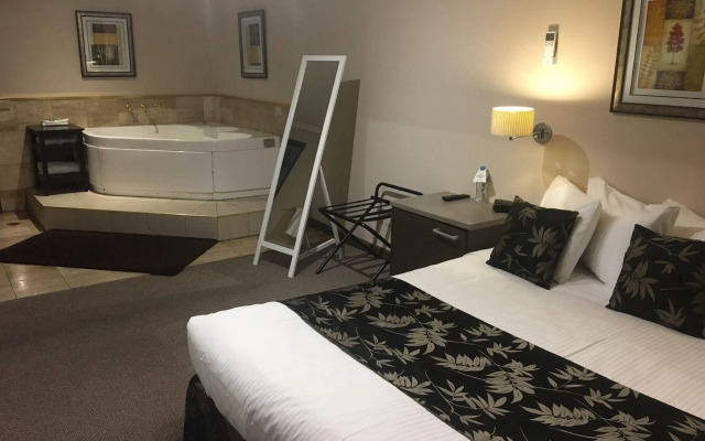 Eltham Gateway Hotel