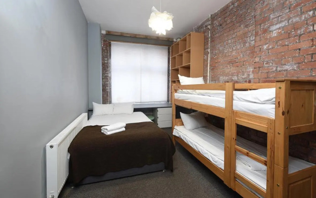 Mason Street Apartment Sleeps 16