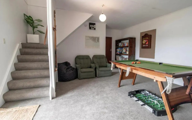 Kingfisher's Perch - Takamatua Holiday Home
