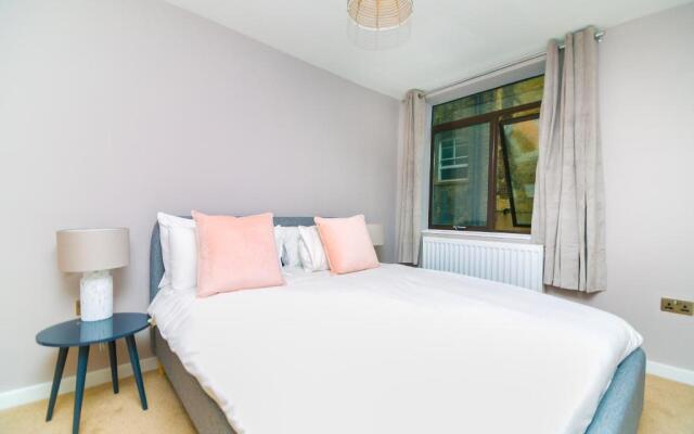 Primestay 91 Baker Street Apartments