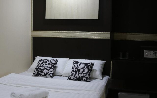 OYO 90143 Niche Valley Hotel