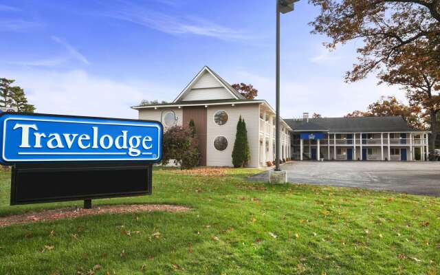 Travelodge by Wyndham Traverse City MI