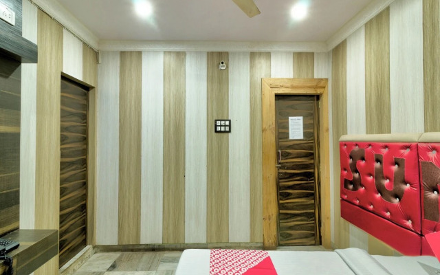 OYO 30473 New Hotel Suman