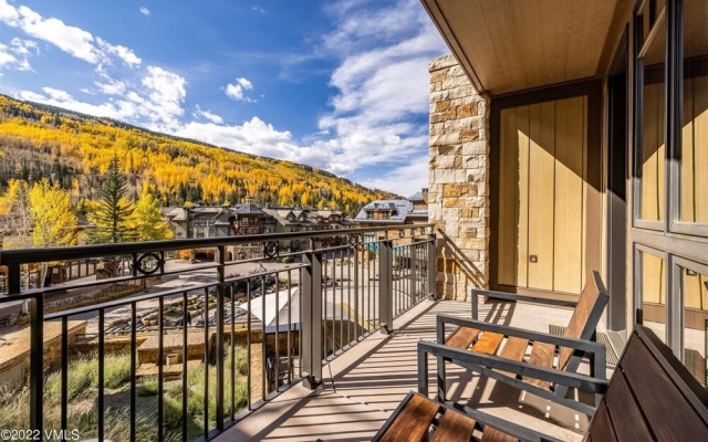 Platinum Vail Solaris 4 Bedroom Vacation Rental Set at the Base of the Mountain Just Steps From the Gondola