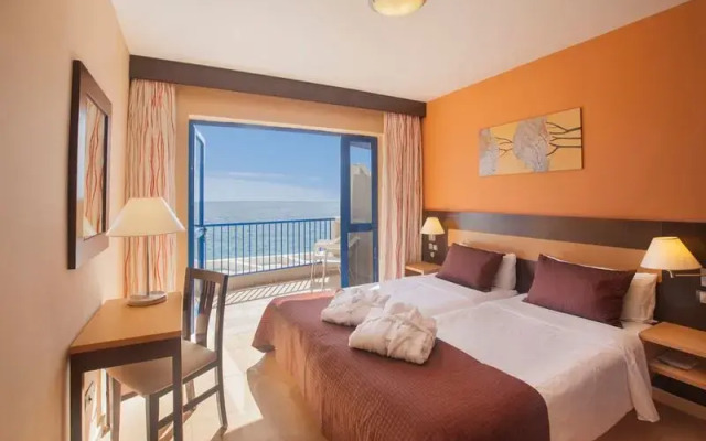 Apartamentos Playa Feliz