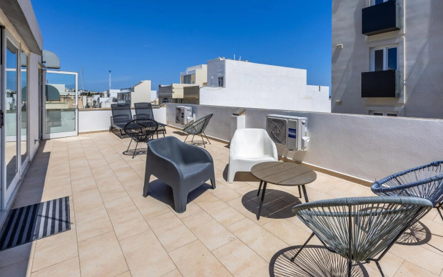 Hard to come by - modern & huge house in Sliema