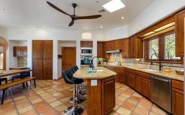 Casa Sanctuary 5 Bedroom Home by Redawning