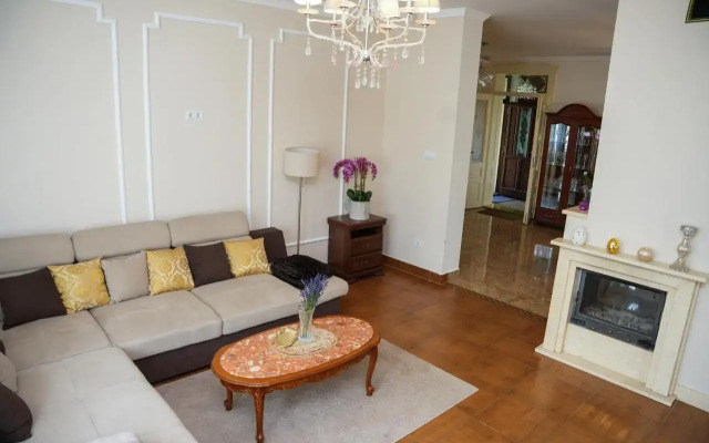 Várkert Deluxe Apartmanház