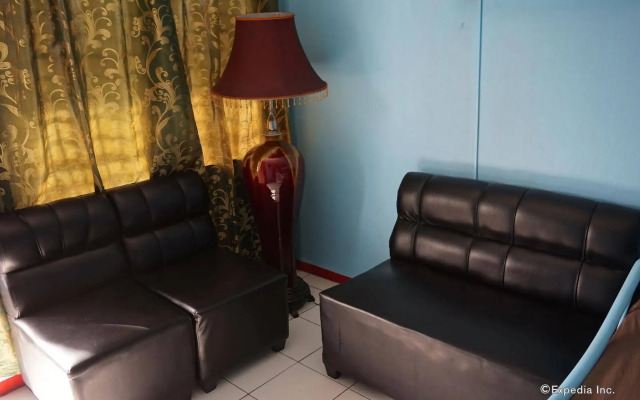 Fairlane Suites