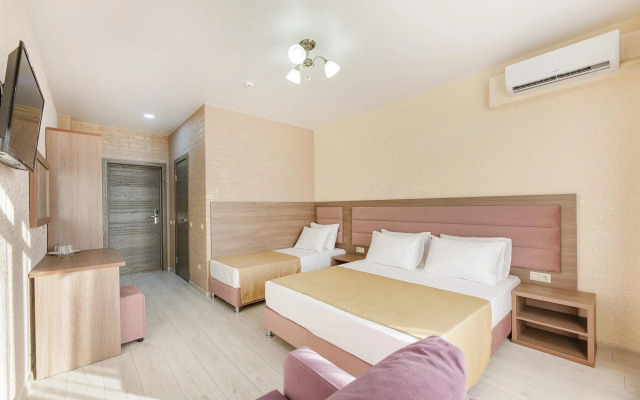 Viva VictoriaFamilyHotel