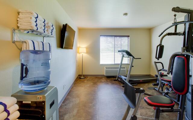 Cobblestone Inn & Suites - Clintonville