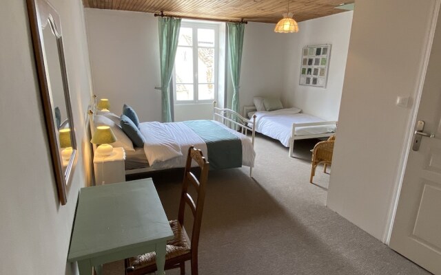 L ancien Cafe - Luxury Suites and Gites