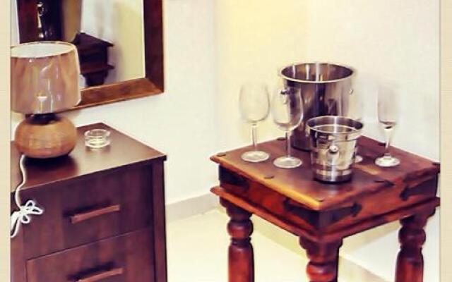 Royale Rooms
