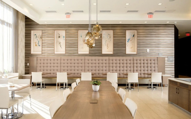 AC Hotel by Marriott Cincinnati at The Banks