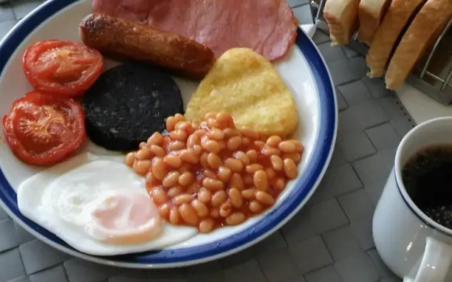 Number Twenty-Five Guesthouse