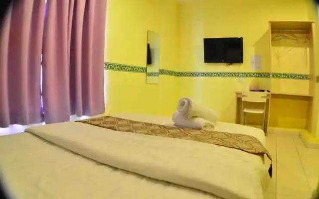 Hotel Zamburger Sungai Besi
