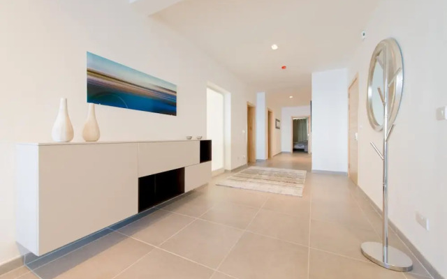 THE Ultimate Luxury, Sliema With Pool