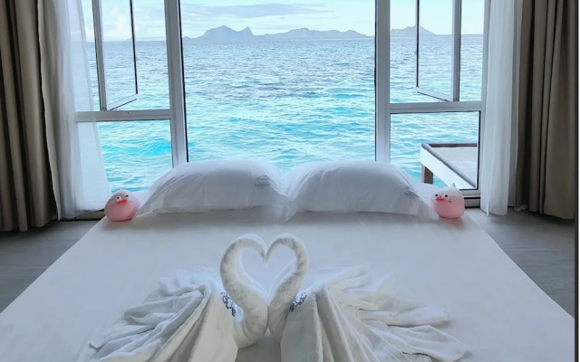 Bubblefish water villa