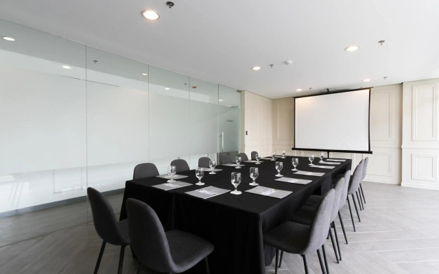 Privato Makati