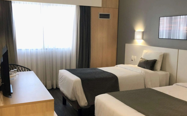 Mercure Camboriu Hotel