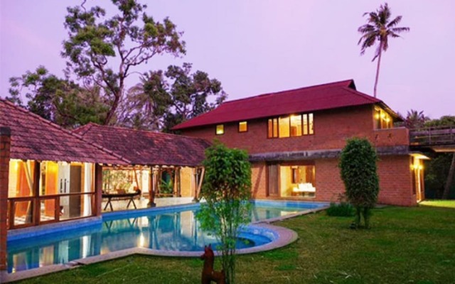 Vinnca Lake House