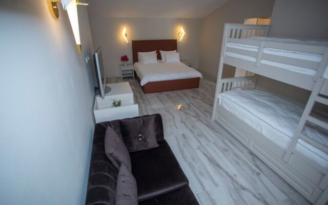 Downtown Hotel