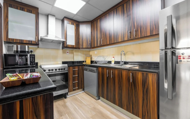 Luxe Marina View Retreat - 2BDRM