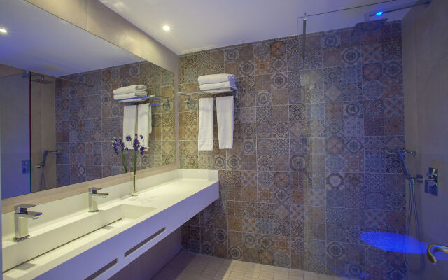 Atlantica Aeneas Resort
