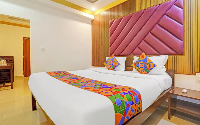 Fabhotel 22 Squares Living Spaces