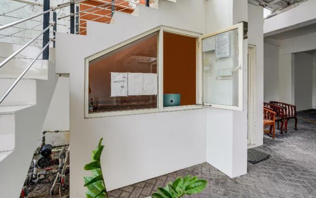 OYO 90935 Rumah Kost Metroliving