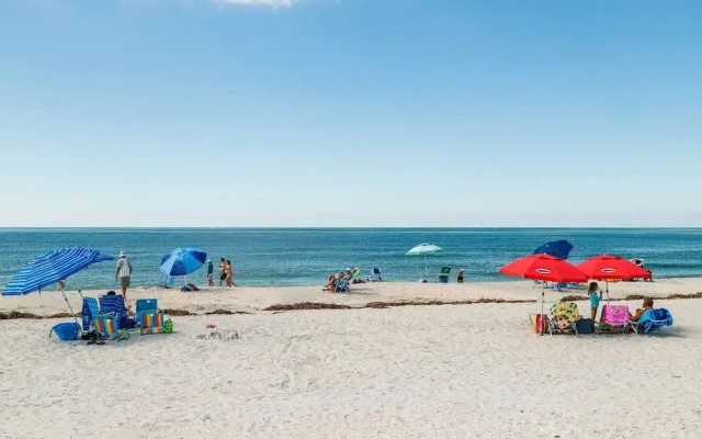 Nokomis Home Close to Beach