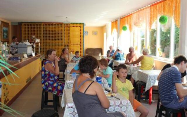 Antoshka Pansionat